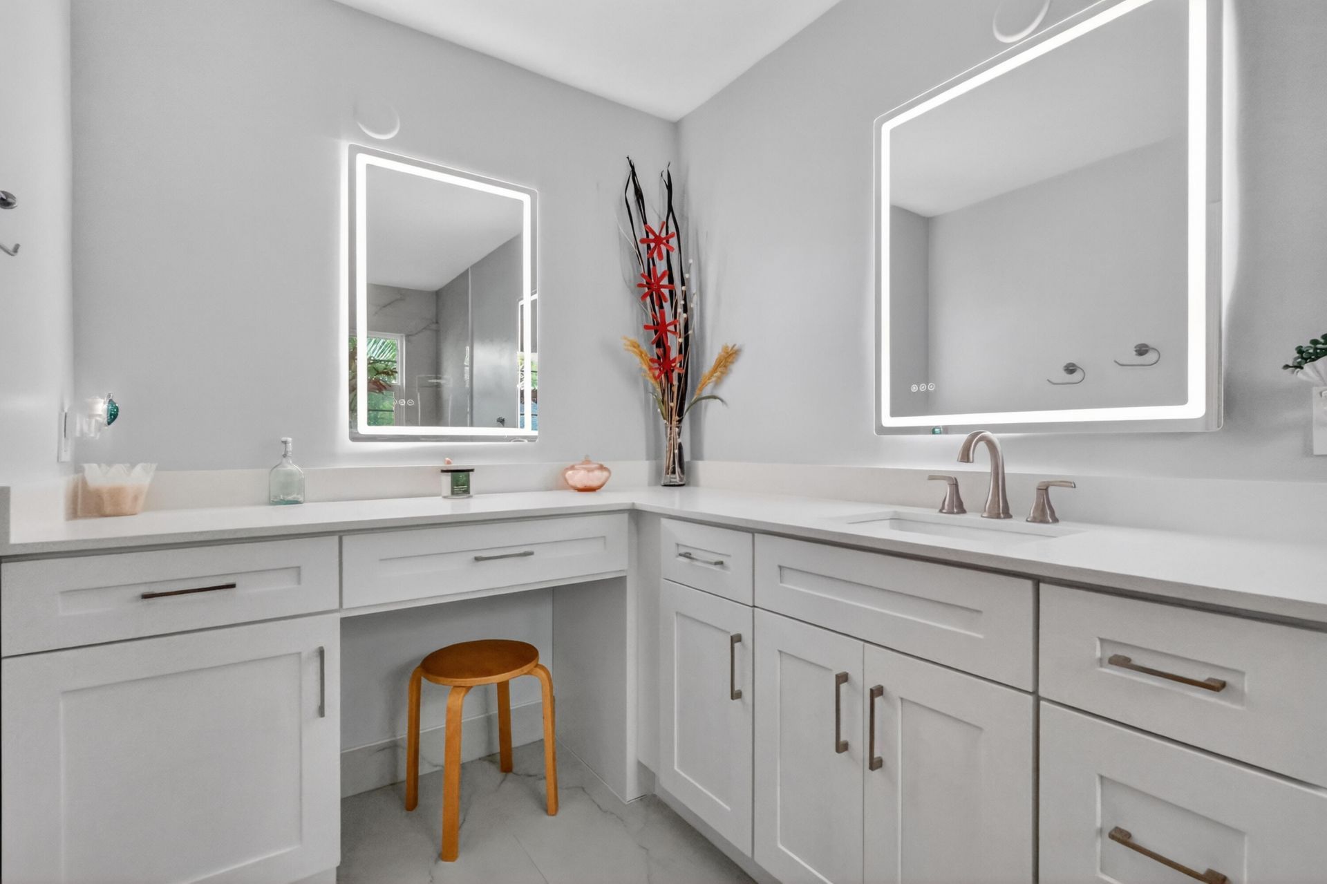 1950 NE 7th Street, Unit 105, Deerfield Beach, FL 33441 Photo