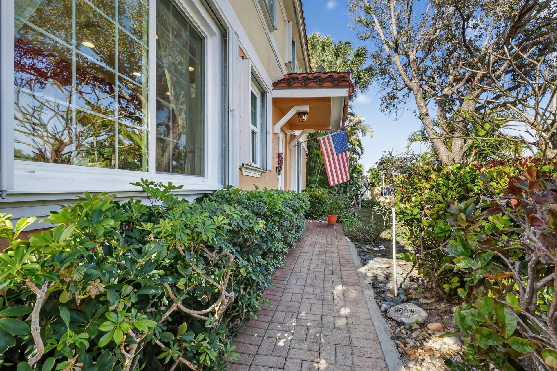 1950 NE 7th Street, Unit 105, Deerfield Beach, FL 33441 Photo