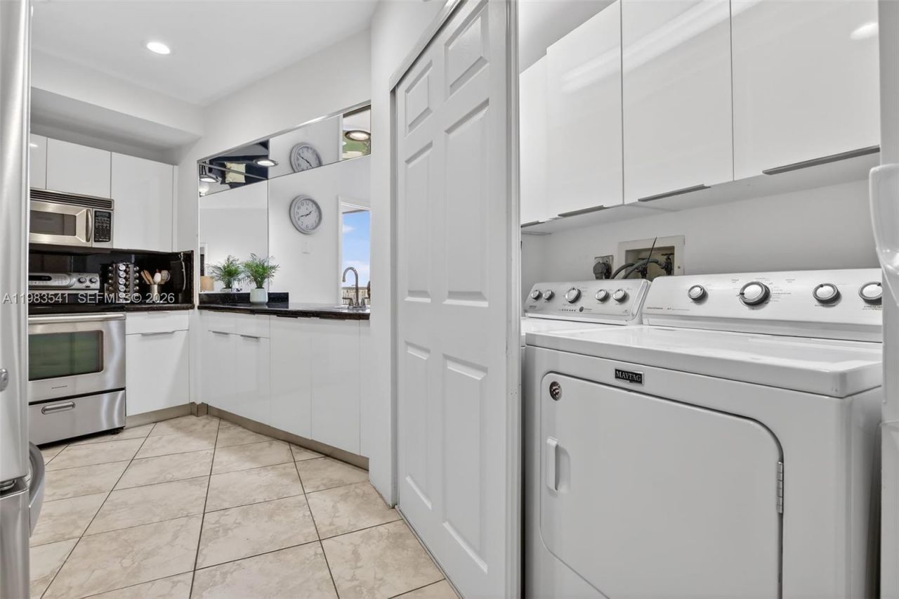 20281 E Country Club Dr , Unit TS 5, Aventura, FL 33180 Photo