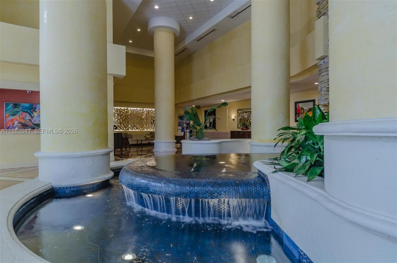 20281 E Country Club Dr , Unit TS 5, Aventura, FL 33180 Photo