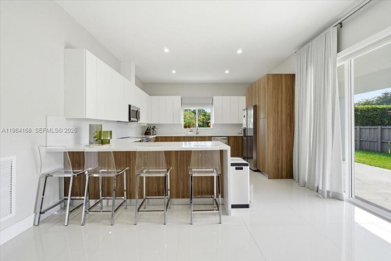 21205 Ingraham Ave Rd , Cutler Bay, FL 33189 Photo