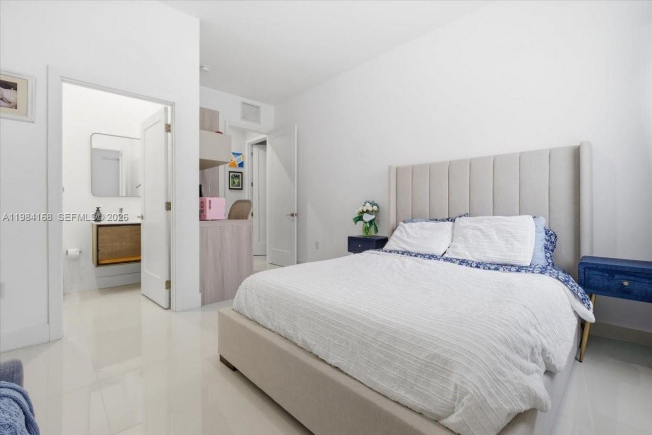 21205 Ingraham Ave Rd , Cutler Bay, FL 33189 Photo