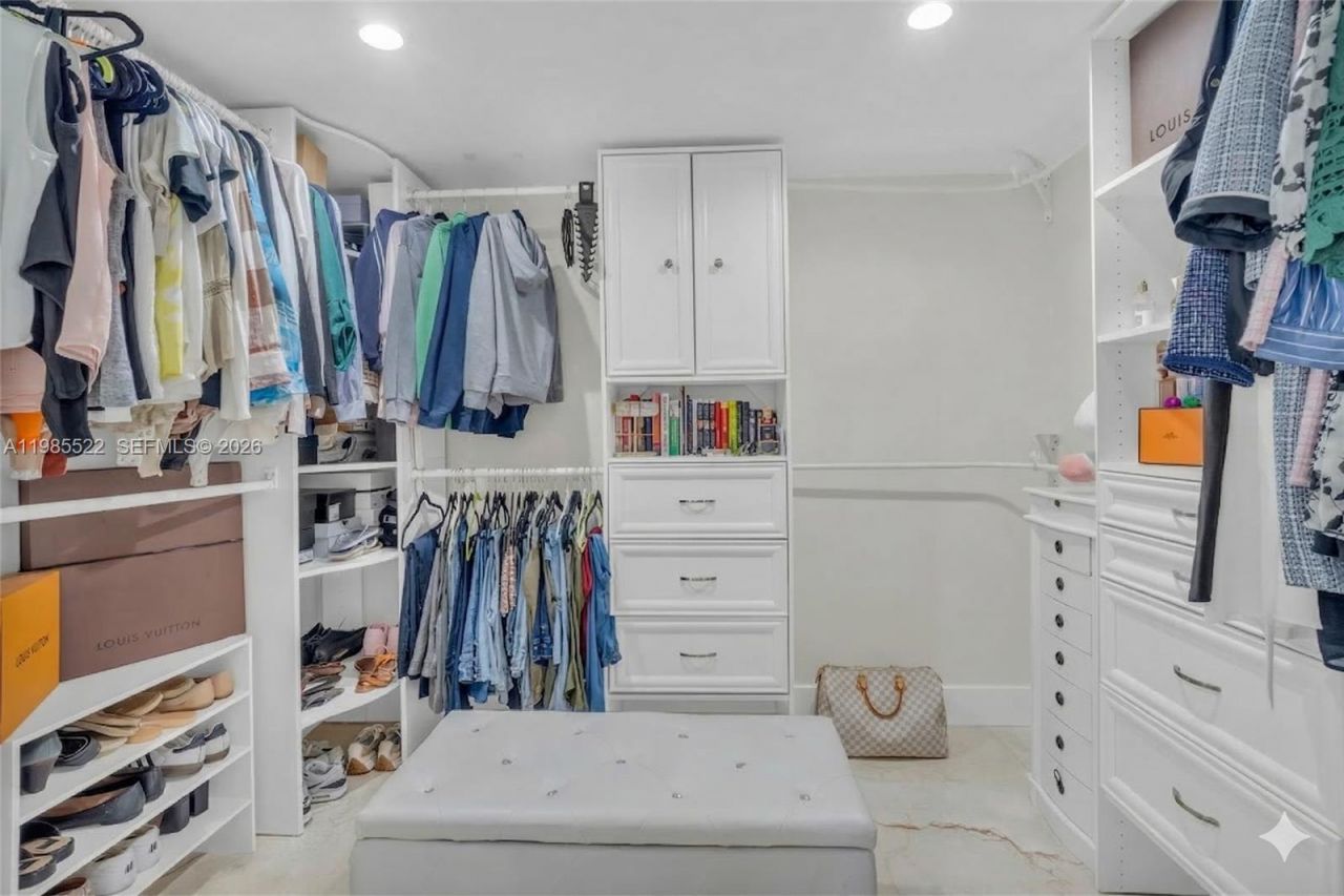 8818 SW 16th St , Miami, FL 33165 Photo