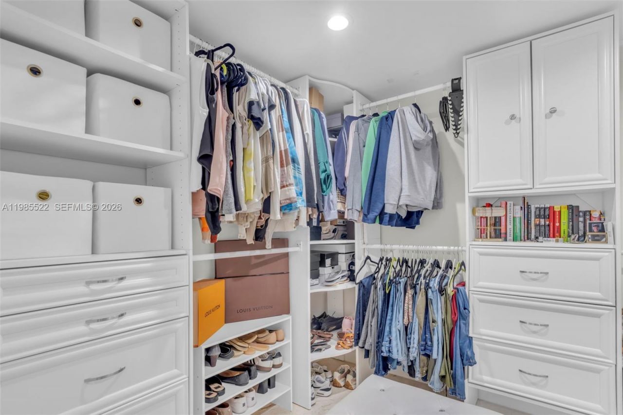 8818 SW 16th St , Miami, FL 33165 Photo