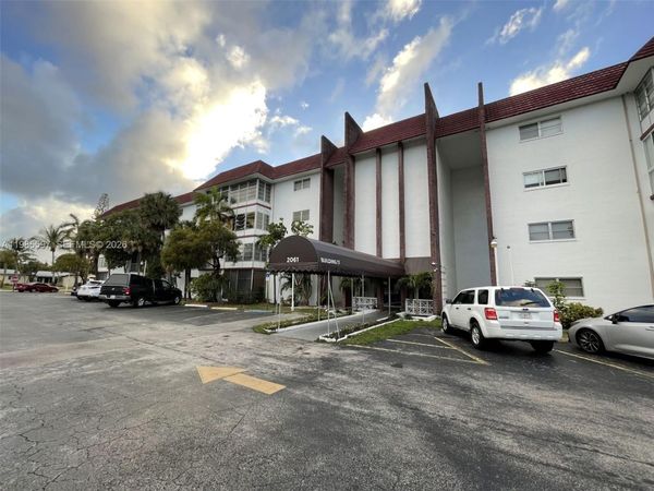 2061 NW 47th Ter , Unit 306, Lauderhill, FL 33313