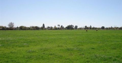 653 Claire Ave, Sacramento, CA 95838 Photo