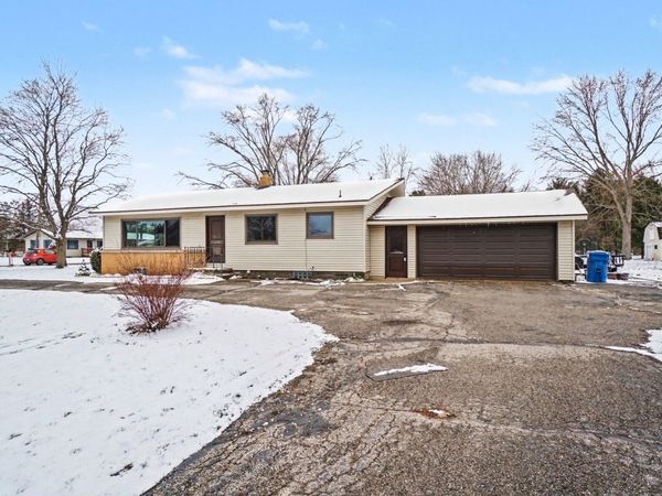 1607 Elm Street, Otsego, MI 49078