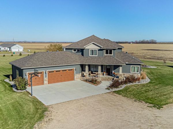 7022 9th Street N, Moorhead, MN 56560