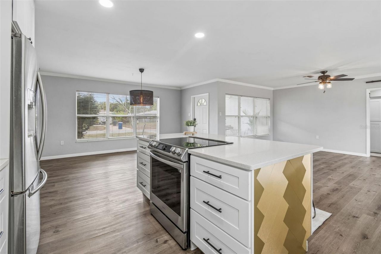 2153 75th Way N, Saint Petersburg, FL 33710 Photo