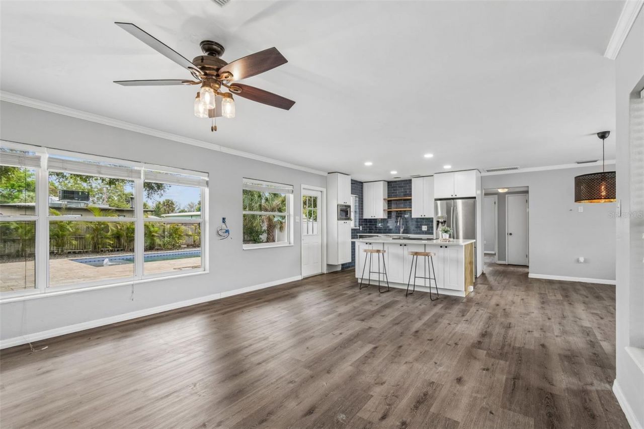 2153 75th Way N, Saint Petersburg, FL 33710 Photo