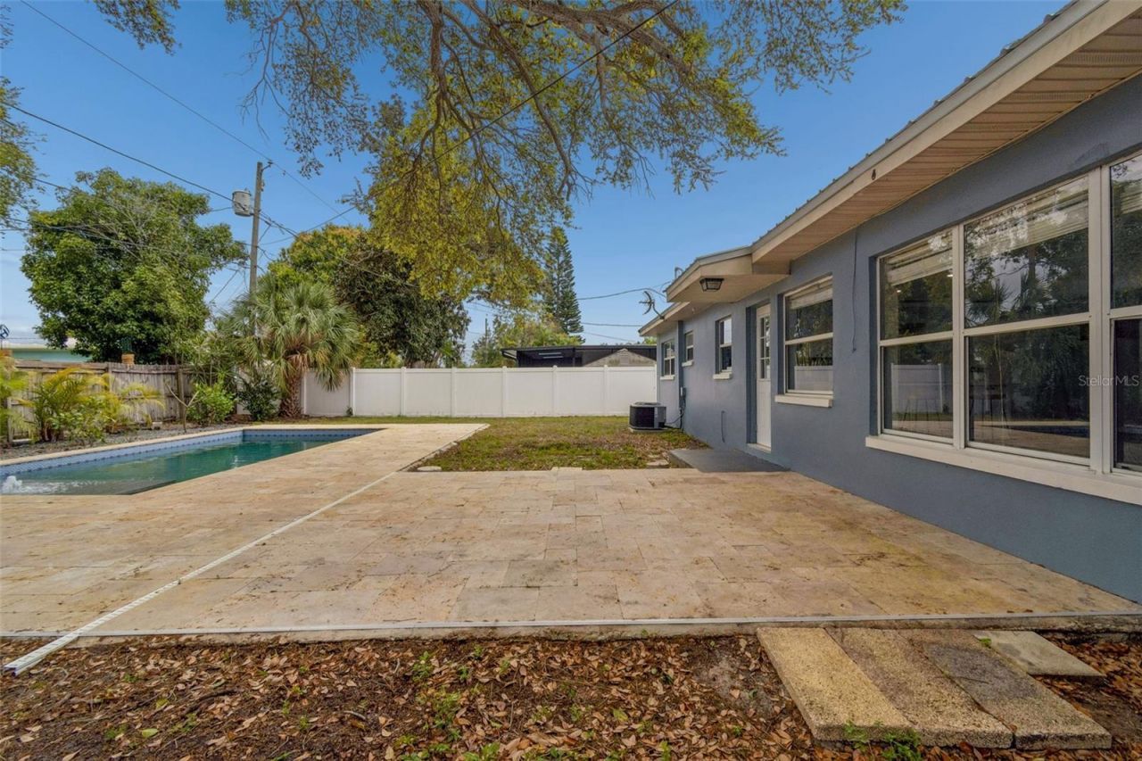 2153 75th Way N, Saint Petersburg, FL 33710 Photo