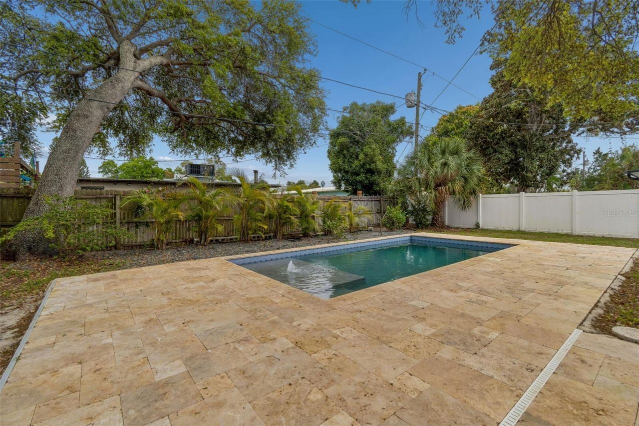 2153 75th Way N, Saint Petersburg, FL 33710 Photo