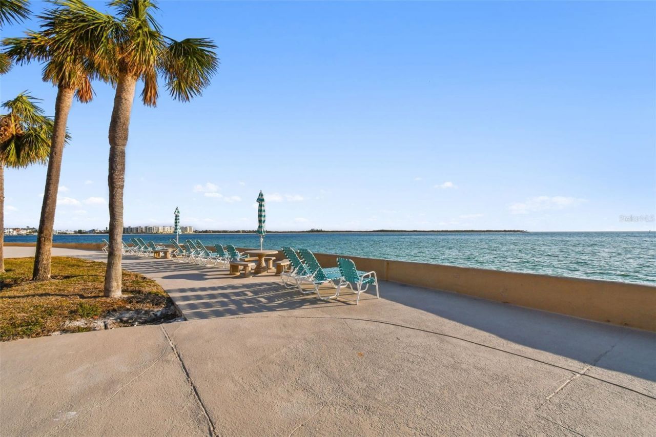 2153 75th Way N, Saint Petersburg, FL 33710 Photo