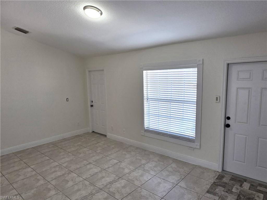 2304 Christopher Ave N, Lehigh Acres, FL 33971 Photo