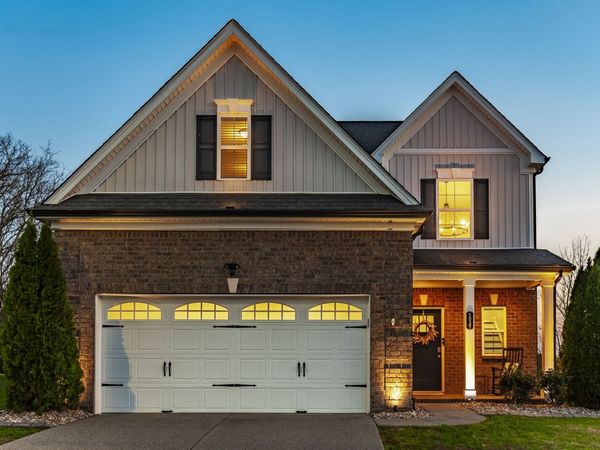 1037 Windemere Dr, Gallatin, TN 37066