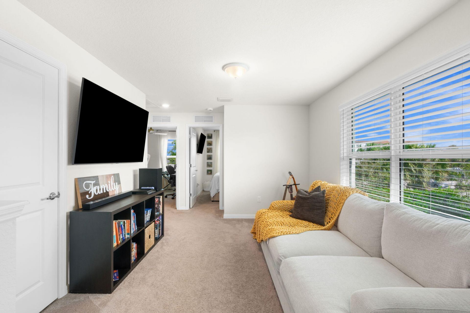 2906 Olivia Avenue, Lauderdale Lakes, FL 33311 Photo