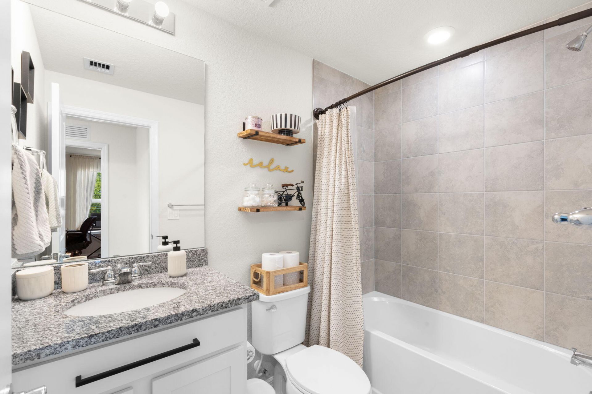 2906 Olivia Avenue, Lauderdale Lakes, FL 33311 Photo