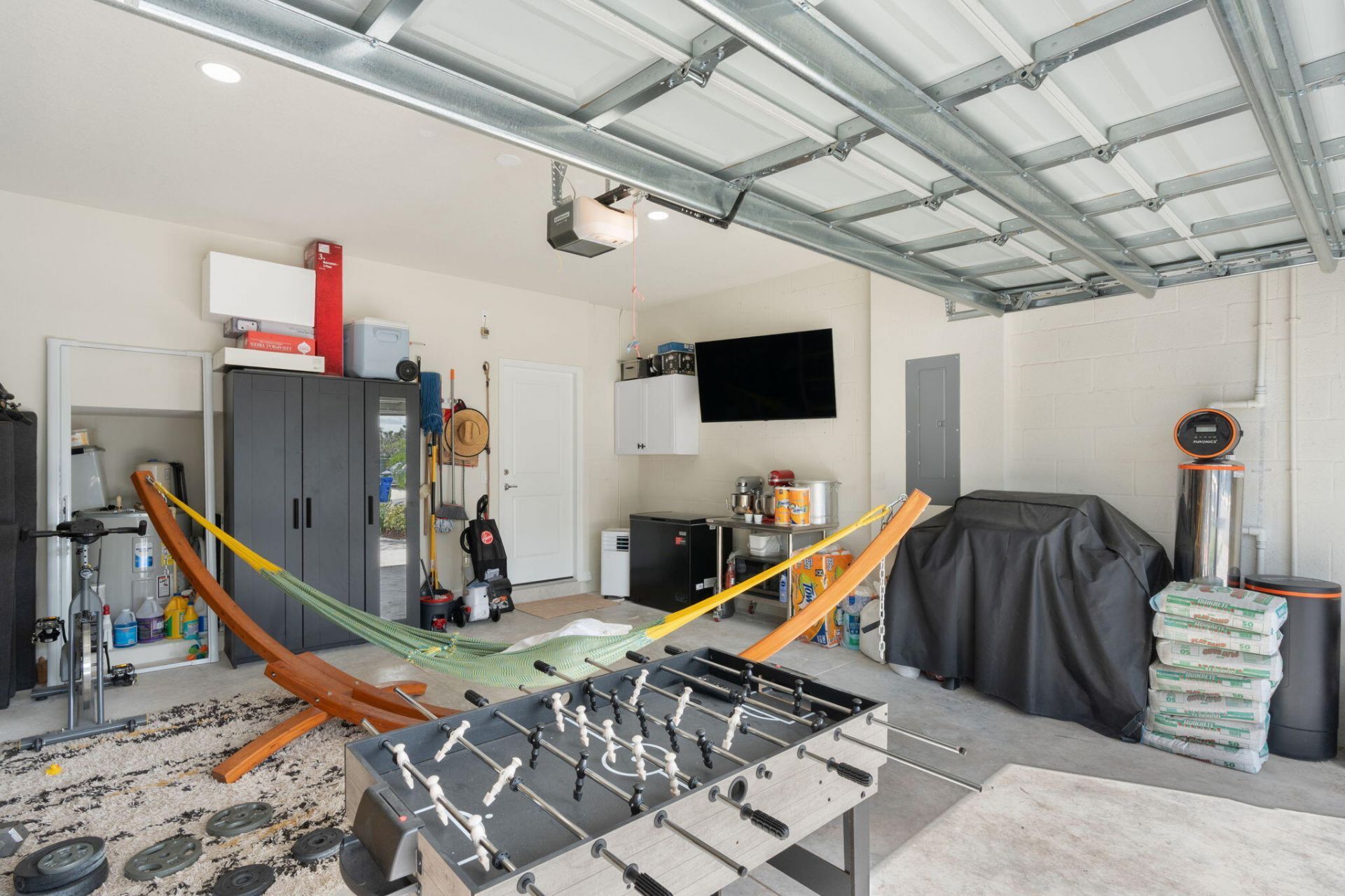 2906 Olivia Avenue, Lauderdale Lakes, FL 33311 Photo