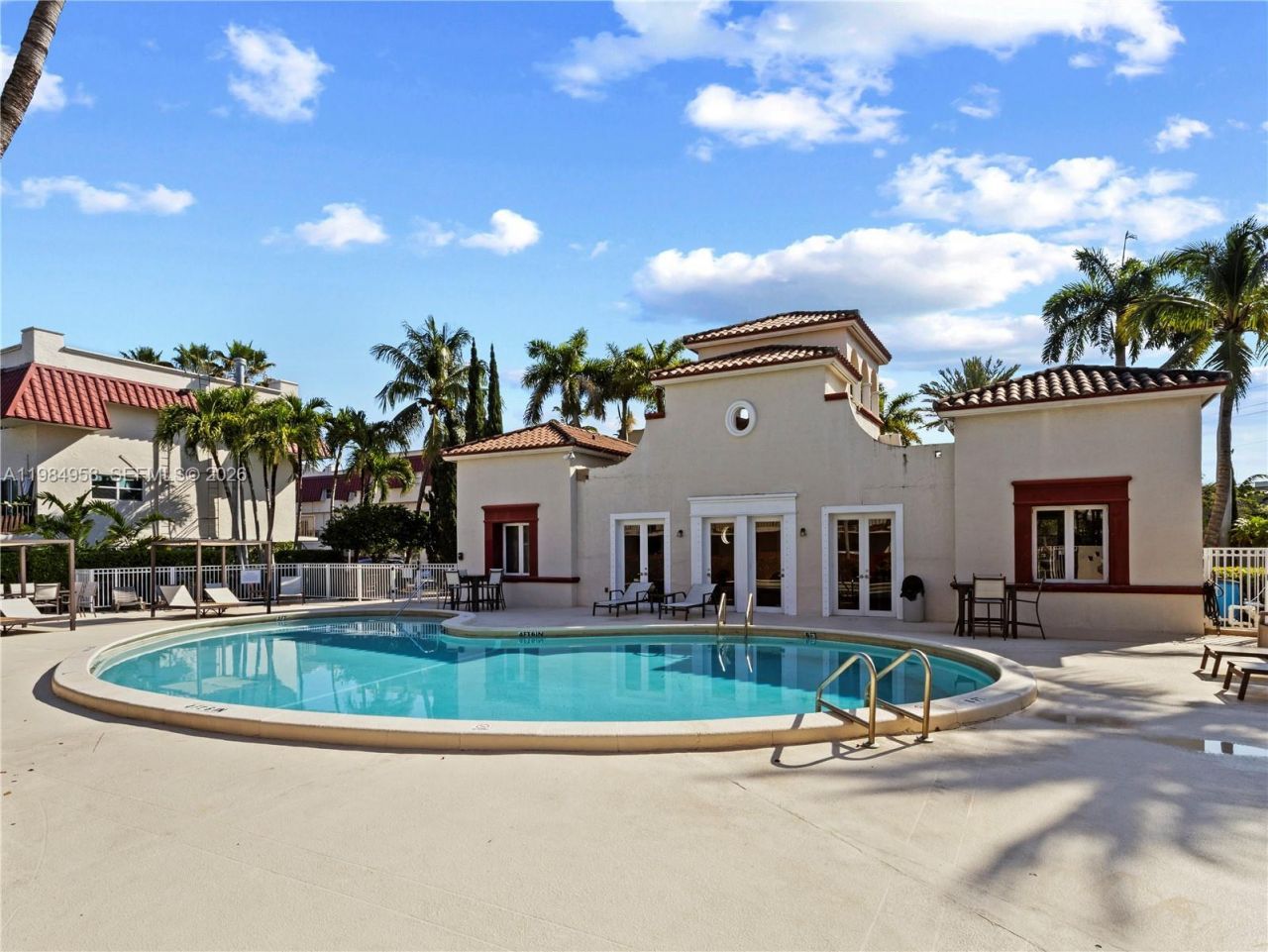 6711 N Kendall Dr , Unit 505, Pinecrest, FL 33156 Photo