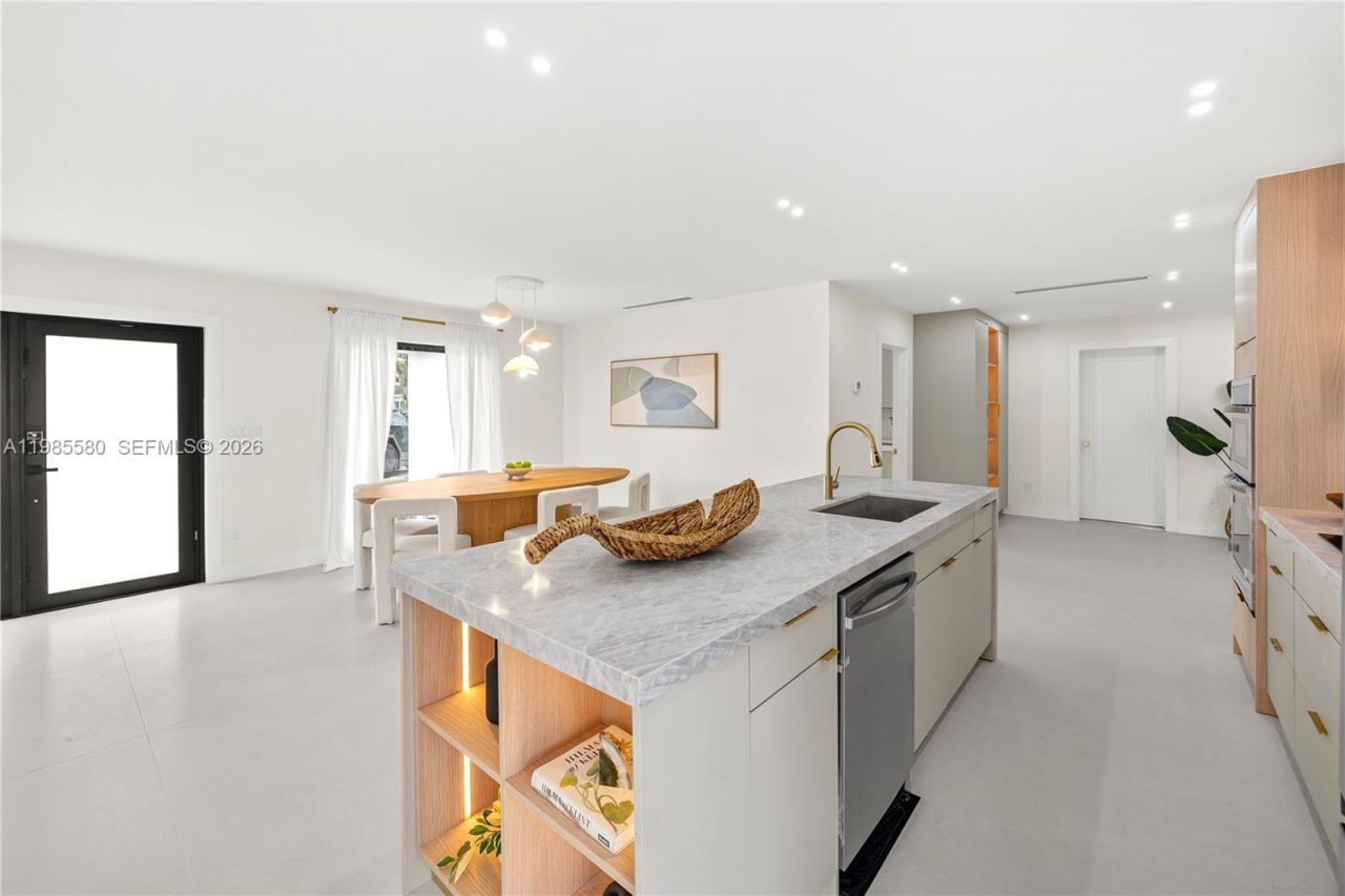 9261 SW 80th Ter , Miami, FL 33173 Photo