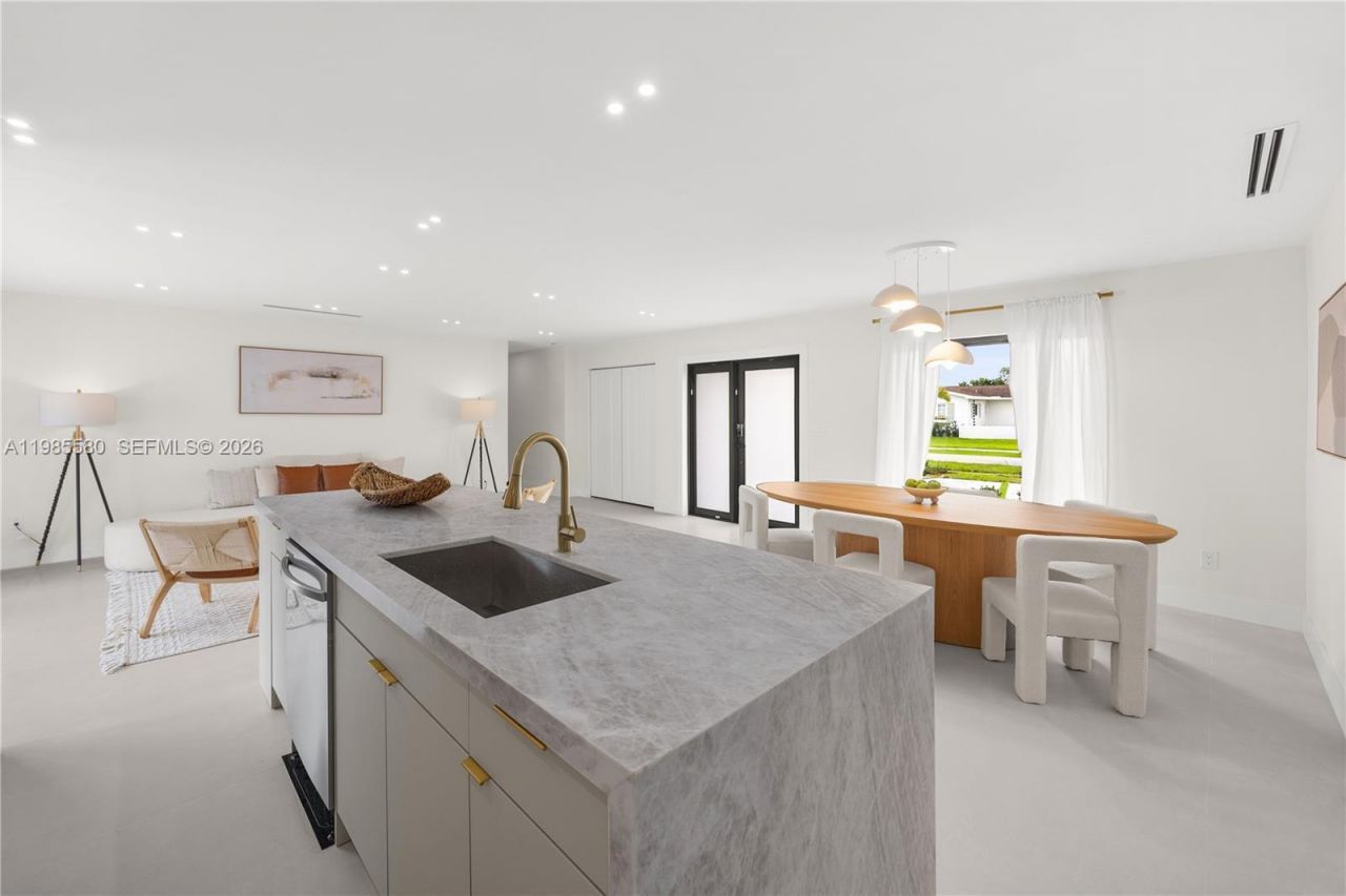 9261 SW 80th Ter , Miami, FL 33173 Photo