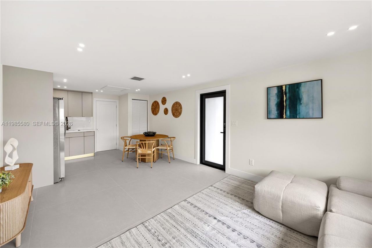 9261 SW 80th Ter , Miami, FL 33173 Photo