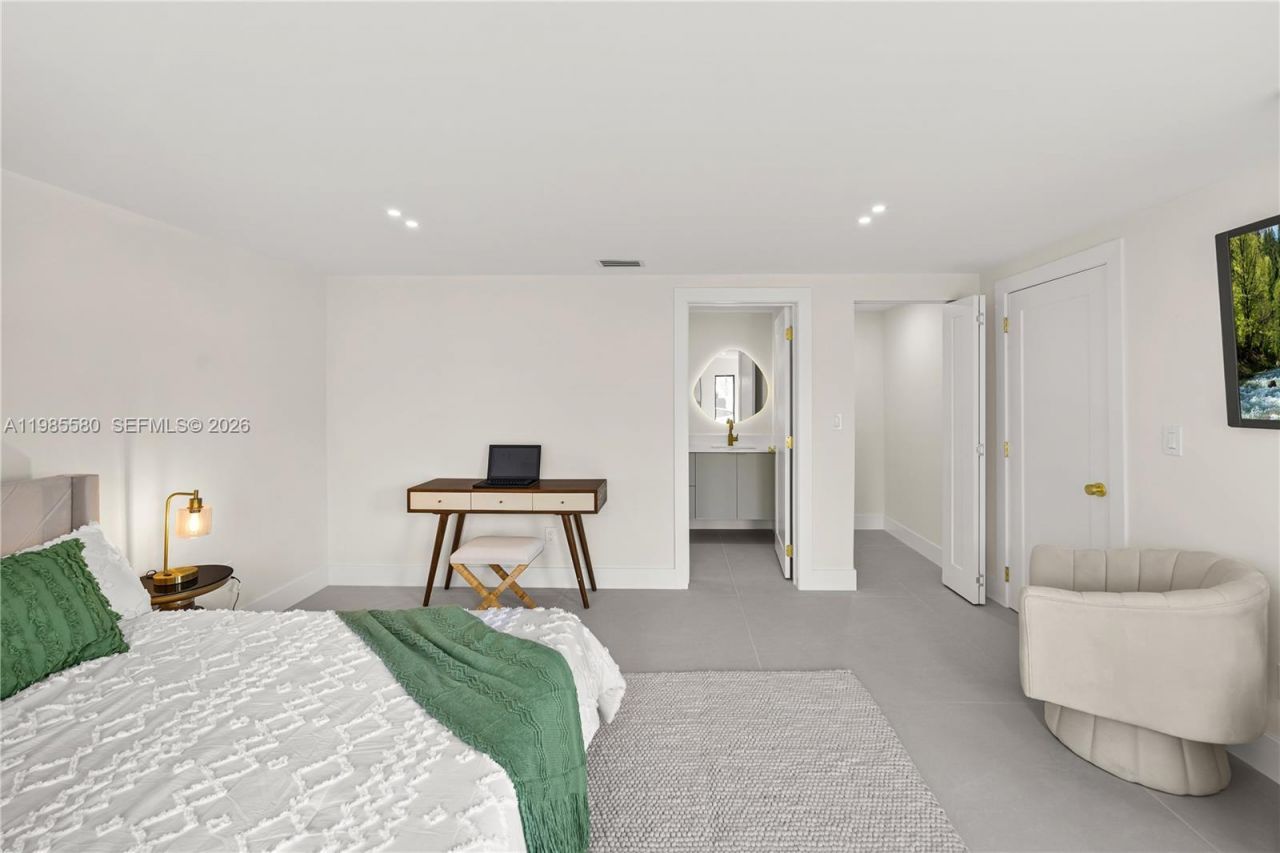 9261 SW 80th Ter , Miami, FL 33173 Photo