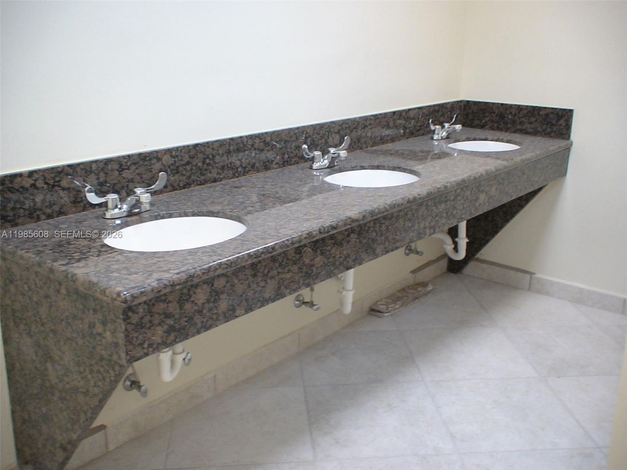 5455 SW 8 St , Unit 210, Miami, FL 33134 Photo