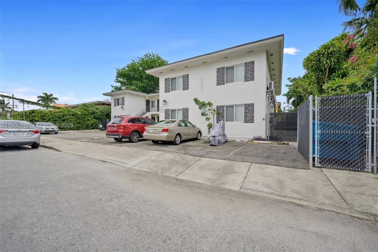 520 NE 82nd Ter , Unit 10, Miami, FL 33138 Photo