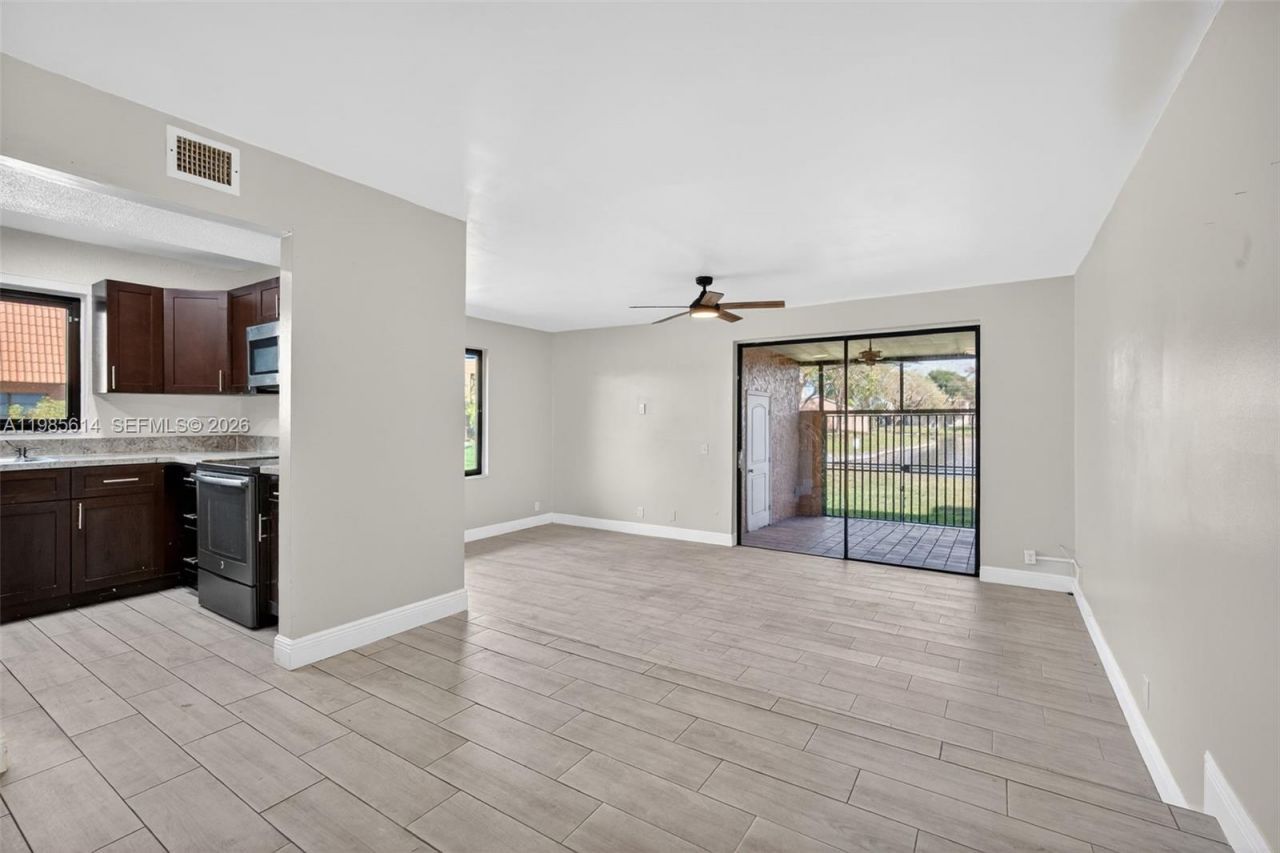 1451 NW 92nd Ave, Unit 191, Pembroke Pines, FL 33024 Photo