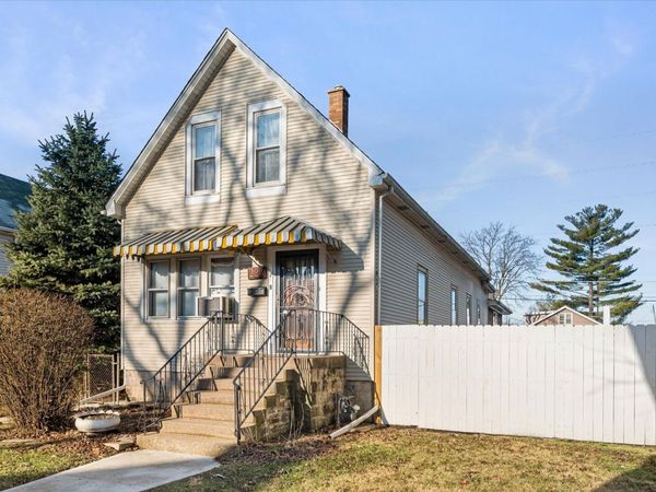 224 28th Avenue , Bellwood, IL 60104