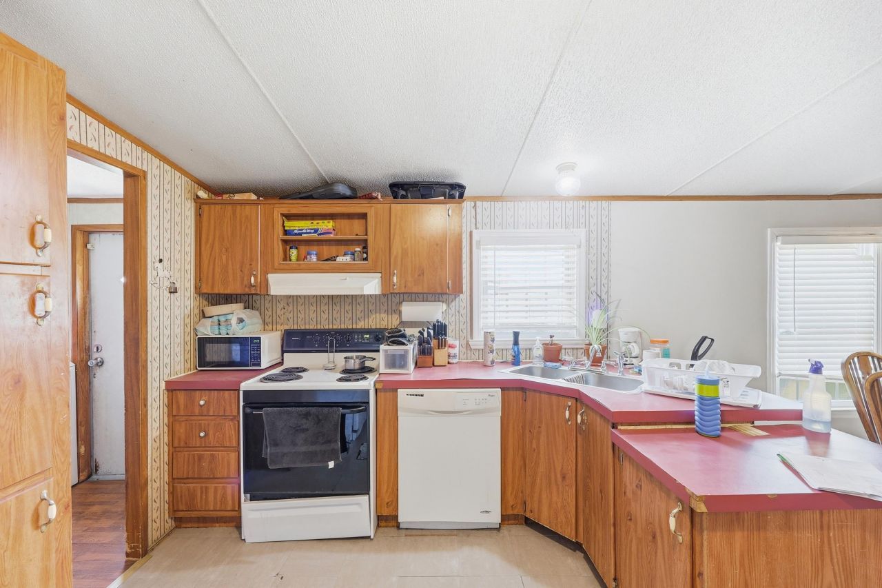 3778 Highway 66  Photo 10