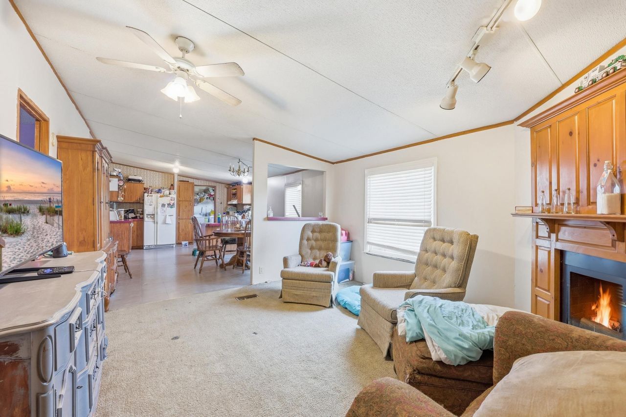 3778 Highway 66  Photo 14