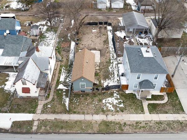 837 S 22nd Street, St Joseph, MO 64507