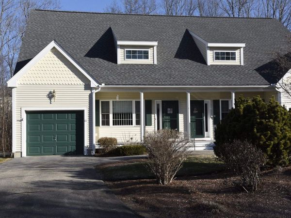 11 Royal Lane, Raymond, NH 03077