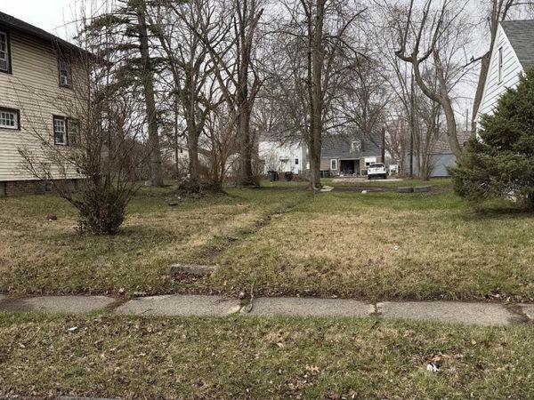 3922 Smith Street, Fort Wayne, IN 46806