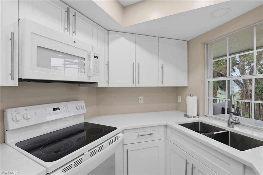 481 Quail Forest Blvd , Unit B210, Naples, FL 34105 Photo