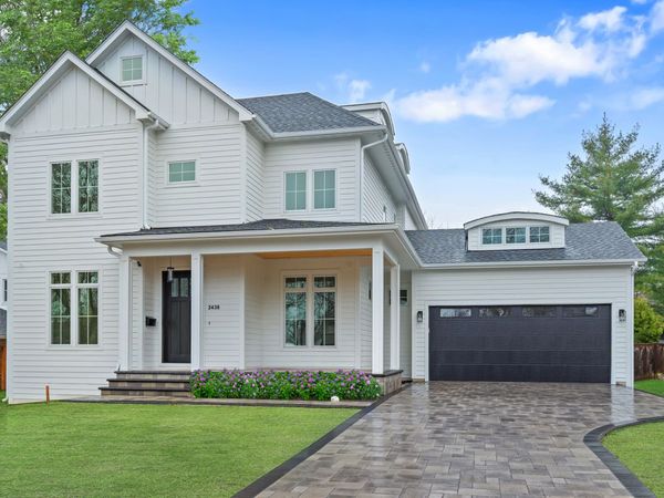 2438 Pomona Lane, Wilmette, IL 60091