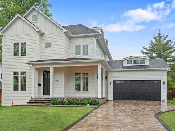 2438 Pomona Lane, Wilmette, IL 60091