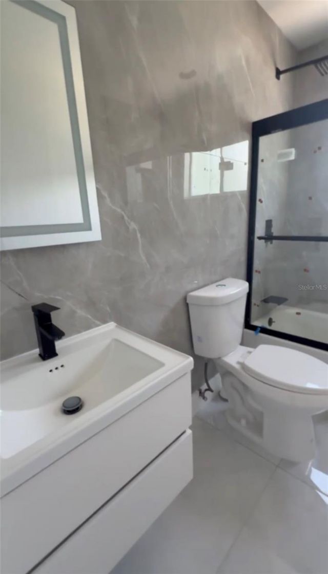 1766 Maryland Avenue Ne, Saint Petersburg, FL 33703 Photo