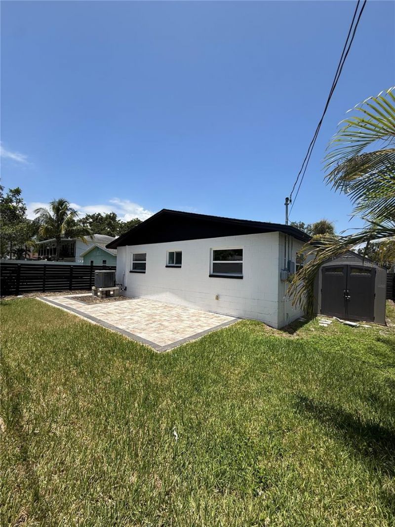 1766 Maryland Avenue Ne, Saint Petersburg, FL 33703 Photo