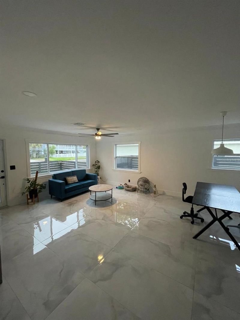 1766 Maryland Avenue Ne, Saint Petersburg, FL 33703 Photo