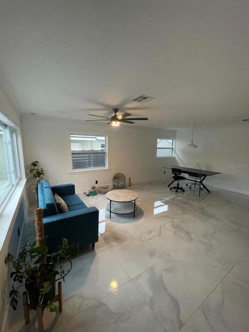 1766 Maryland Avenue Ne, Saint Petersburg, FL 33703 Photo