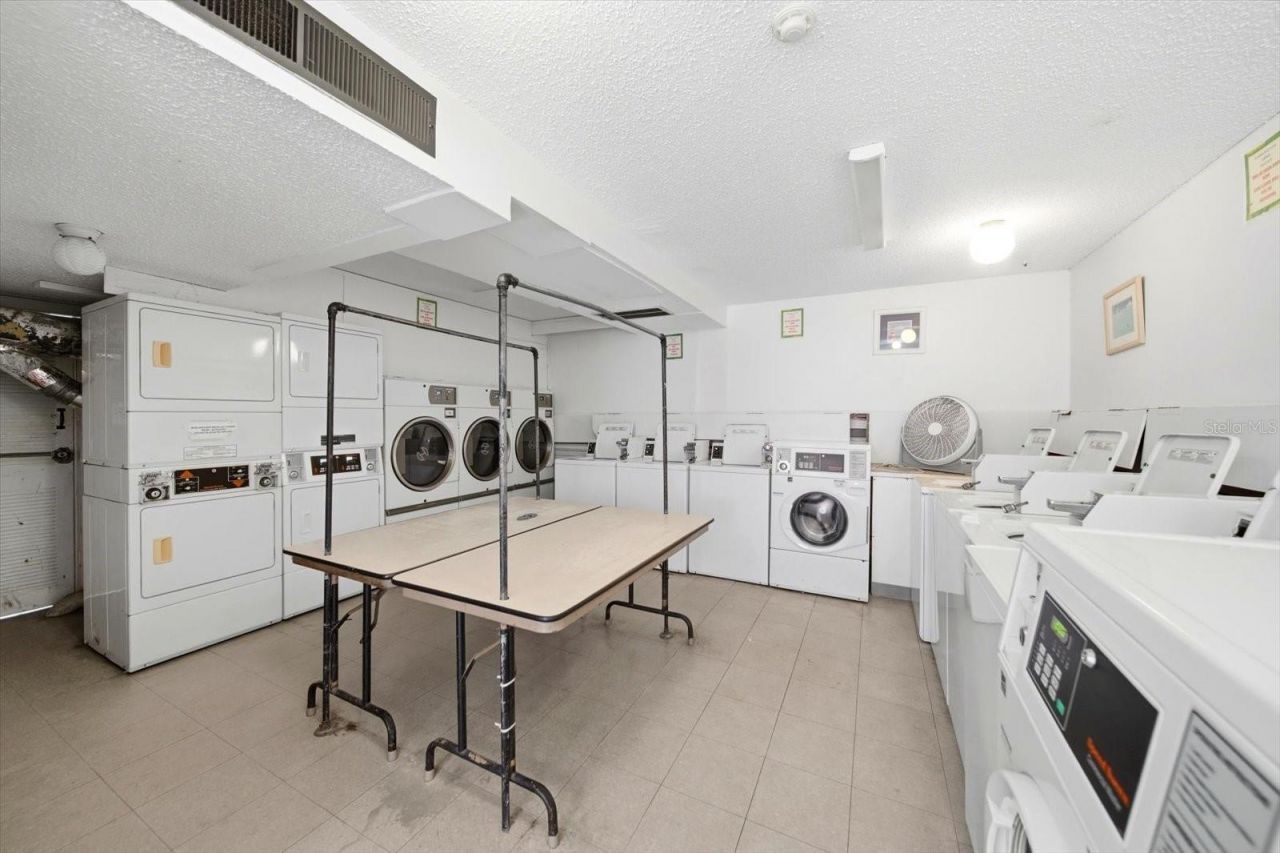 262 SW Monroe Circle N, Unit 4201, Saint Petersburg, FL 33703 Photo