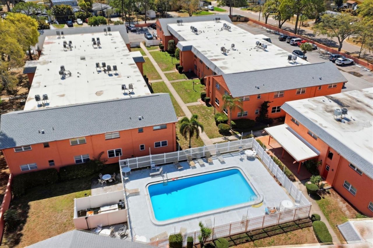 262 SW Monroe Circle N, Unit 4201, Saint Petersburg, FL 33703 Photo