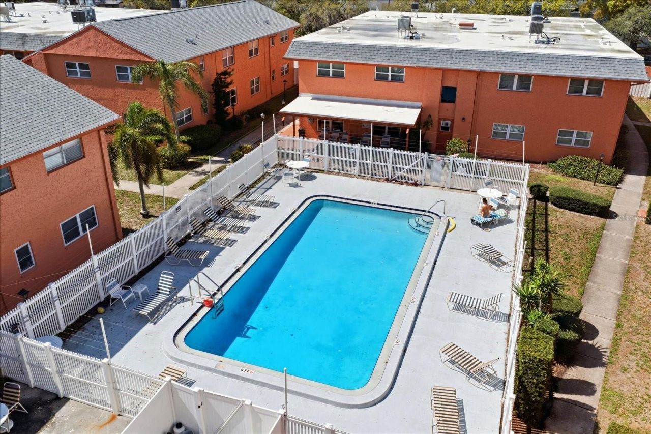 262 SW Monroe Circle N, Unit 4201, Saint Petersburg, FL 33703 Photo