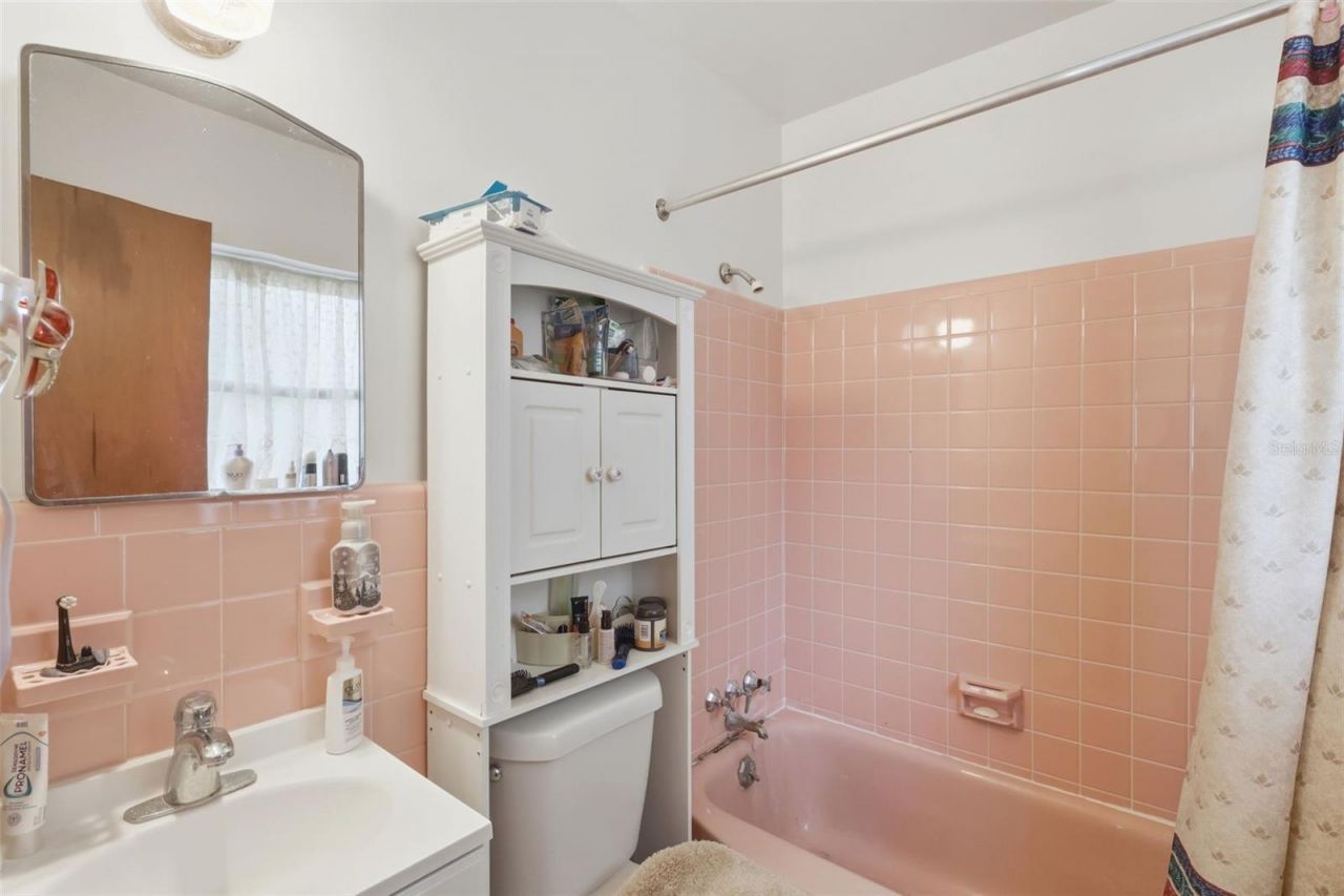 1410 Talton Avenue , Deland, FL 32720 Photo