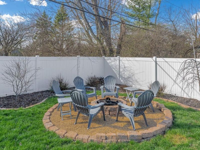 11777 Cedarcreek Drive, Forest Park, OH 45420 Photo 30