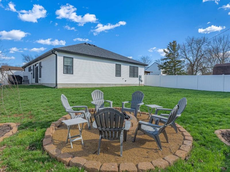 11777 Cedarcreek Drive, Forest Park, OH 45420 Photo 31