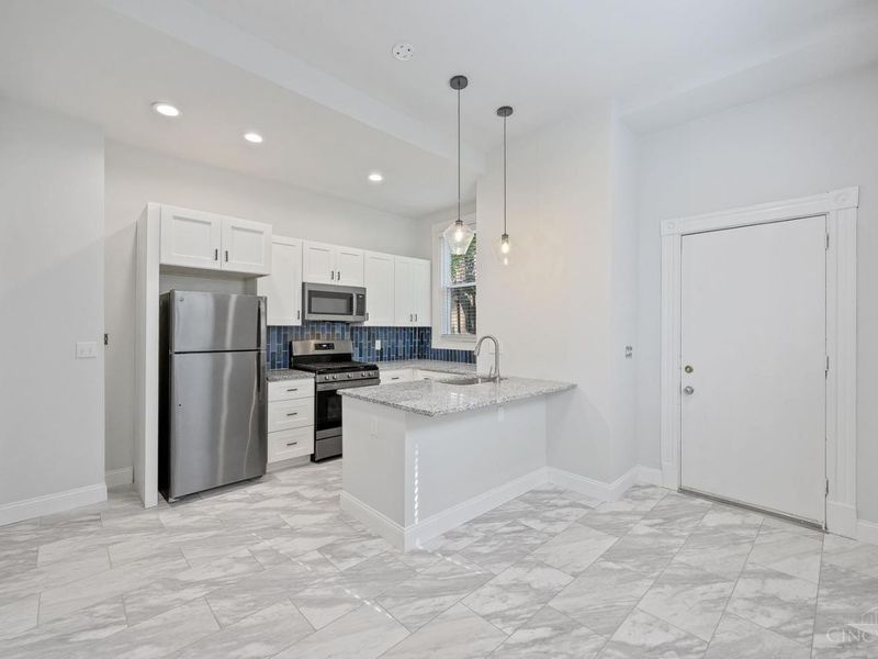 2232 Kemper Lane, Cincinnati, OH 45206 Photo 41